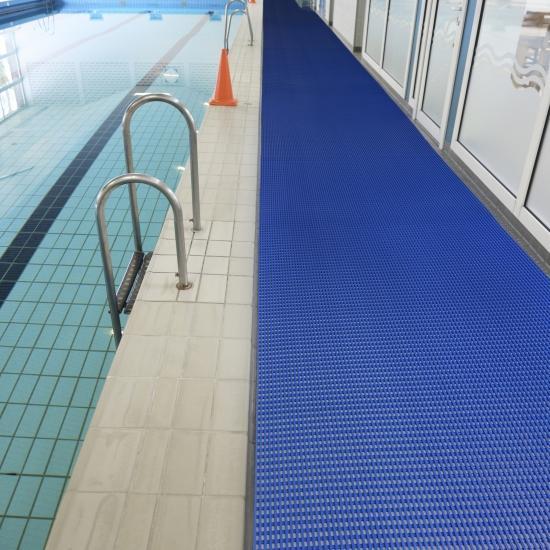 SCHWIMMBAD UND SAUNAMATTE 536 AKWADEK BLAU-Matten-Welt